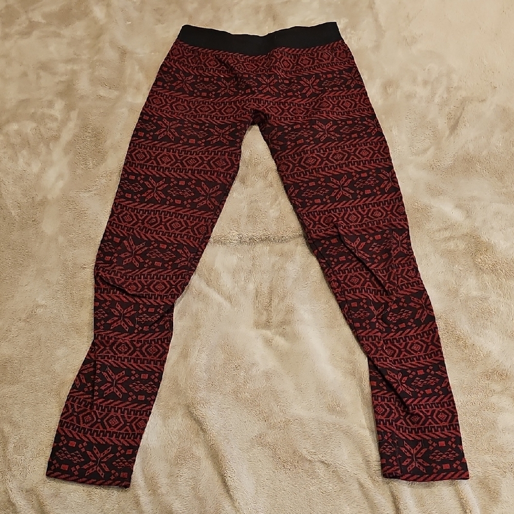 Red and Black Patterned Leggings